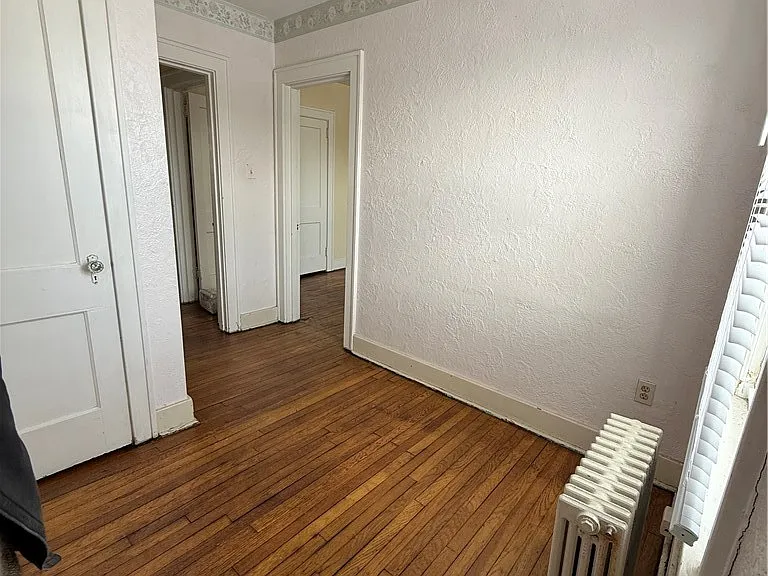 2332 Sherbrook St — Photo 12