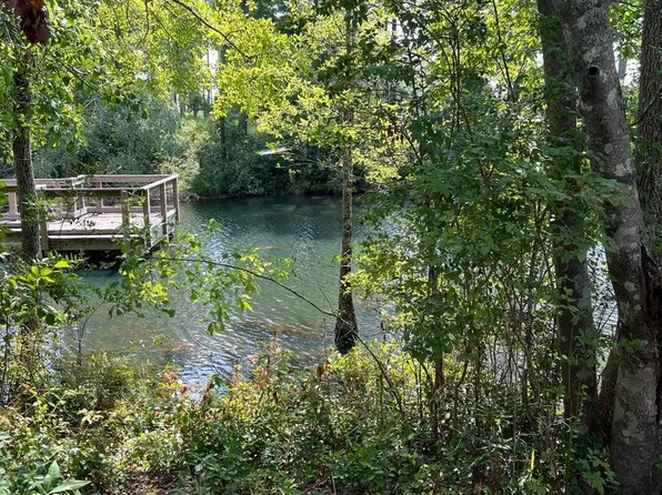 1 Marsh Lndg S, Freeport, FL 32439