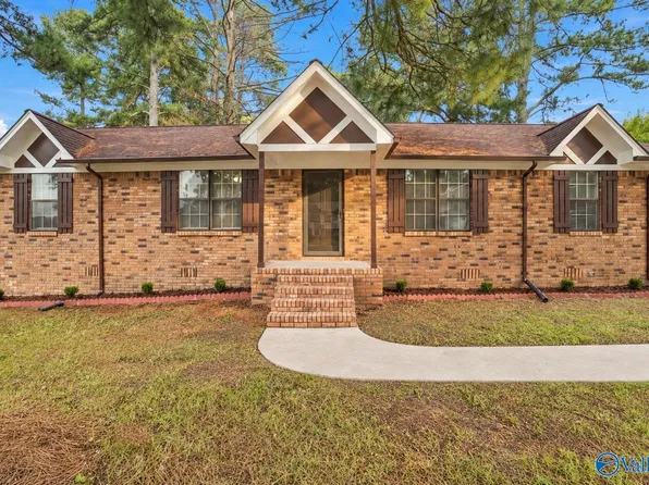 1620 Pansy St NW, Cullman, AL 35055