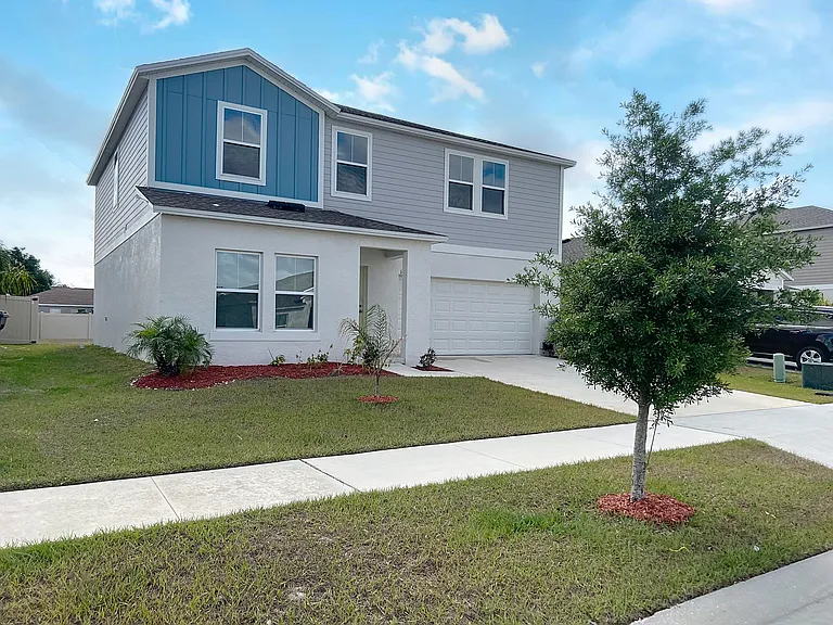 1404 Axel Cir — Photo 2