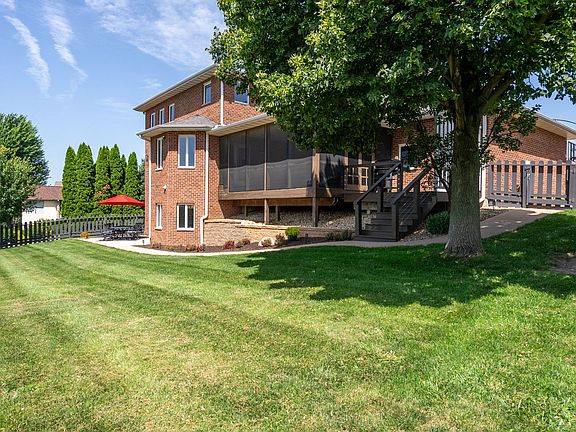 4th image of 1107 Scenic Hill Ln