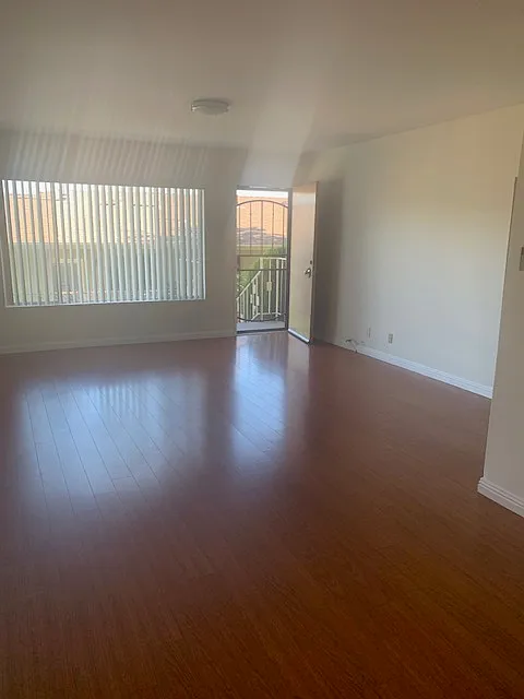 1 bed, 650 sqft, $2,050 — Photo 2