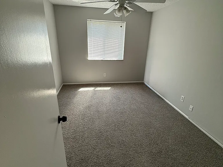 4355 Maryland Ave #314 — Photo 6
