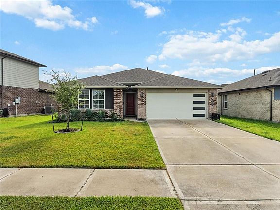 2nd image of 8207 Sugar Cane Ln