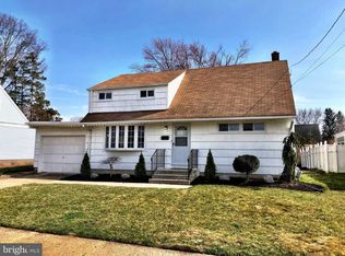 29 Beaumont Rd, Hamilton, NJ 08620