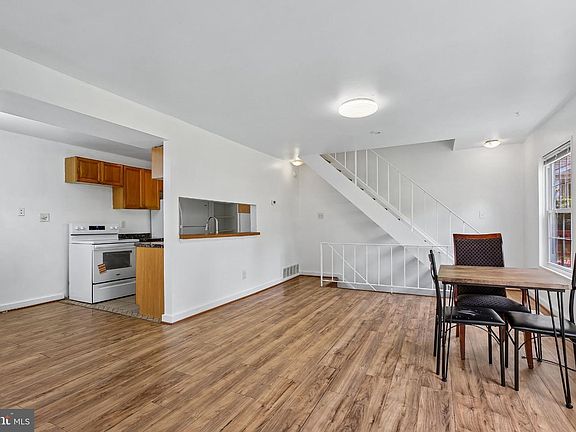 3rd image of 4 Deepspring Ct Unit D