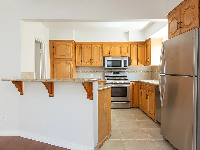 8525 Frandsen St — Photo 14