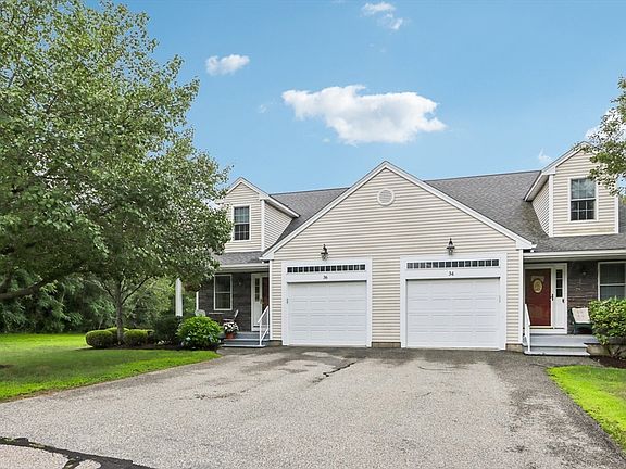 3rd image of 36 Fox Run Rd Unit 36