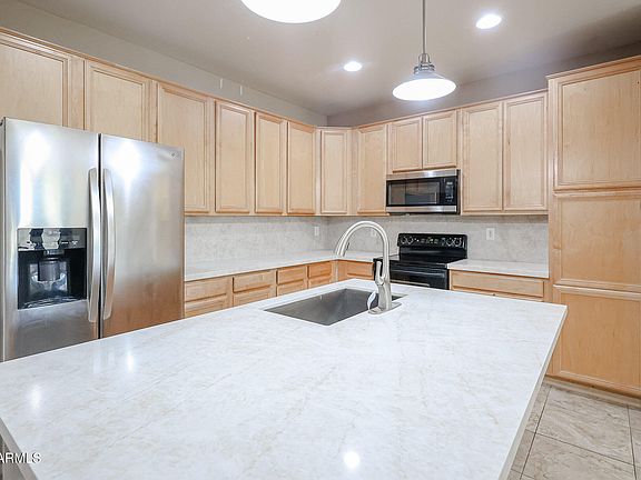 3rd image of 13245 W JACOBSON Drive