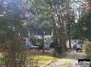 352 Maple St, West Hempstead, NY 11552