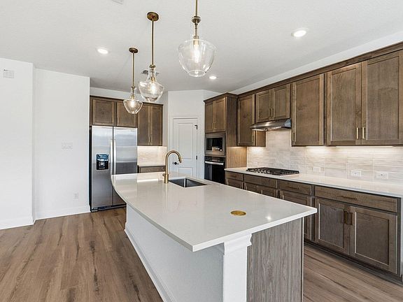 7th image of this home