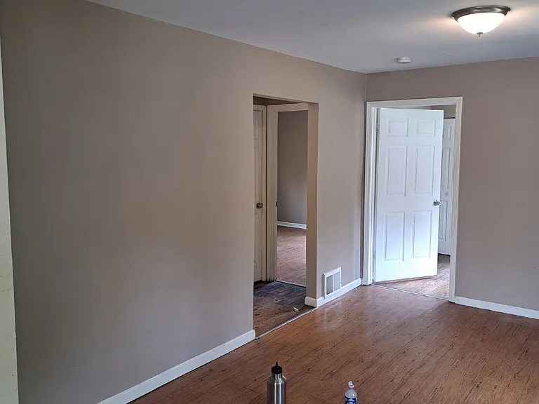 10196 Winkler Dr — Photo 5