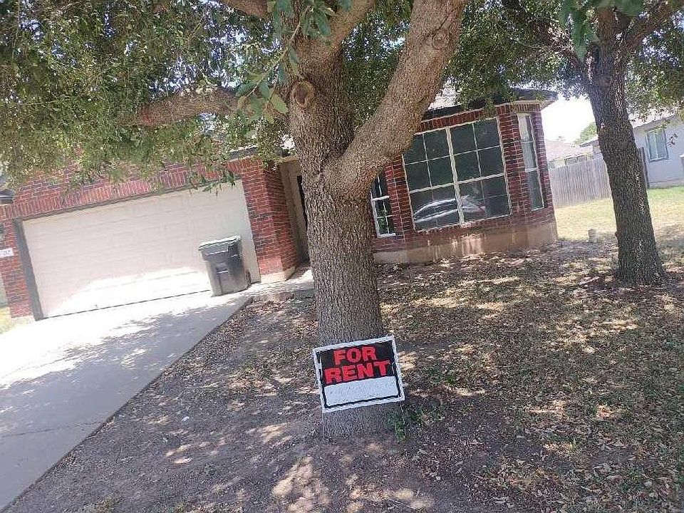 1st image of 210 Hyltin St