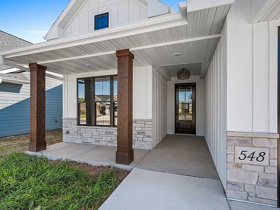 2nd image of 548 Lemere Ct