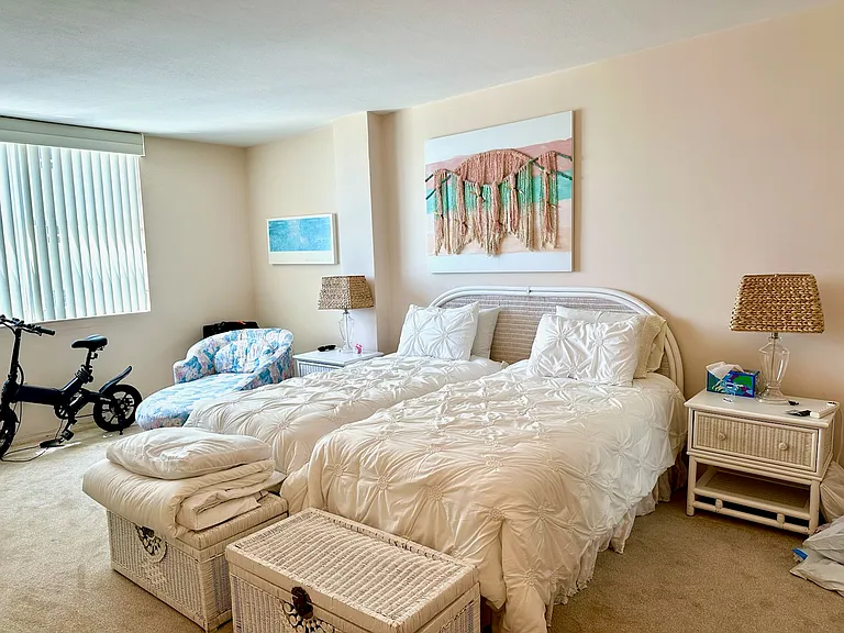 5001 Collins Ave #10G — Photo 4