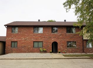 1201 Clifford Dr APT 5, Urbana, IL 61802