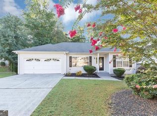 12204 Cypress Ln, Fayetteville, GA