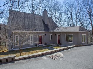 40 E Mountain Rd, Canton, CT 06019