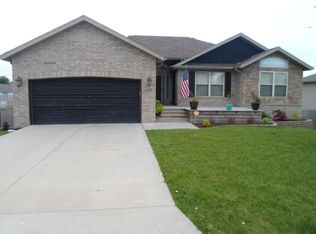 971 S Pinewood Ln, Nixa, MO 65714