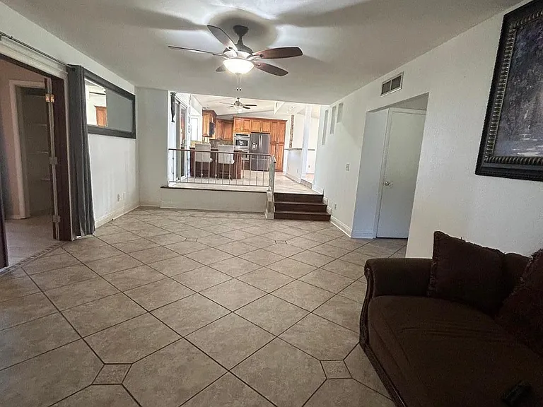 6916 W Georgia Ave — Photo 20
