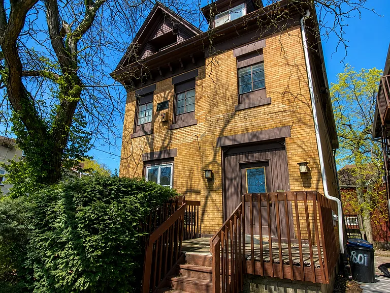 5801 Walnut St #1 — Photo 1