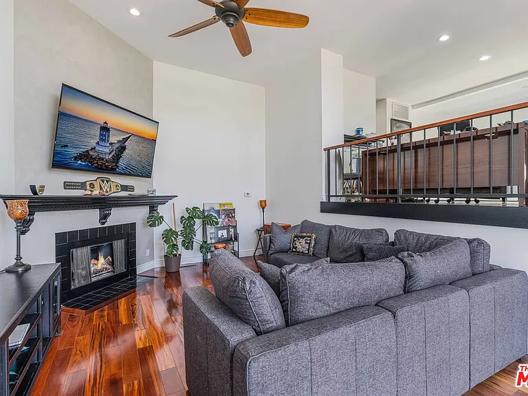 30 Reef St #2 — Photo 23