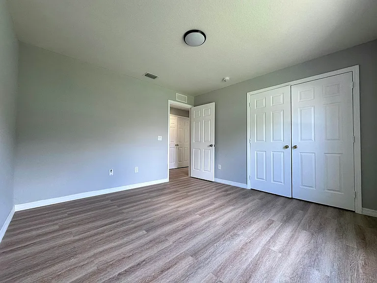 228 Homer Ave S — Photo 10