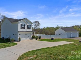 467 Hoover Rd, Troutman, NC 28166