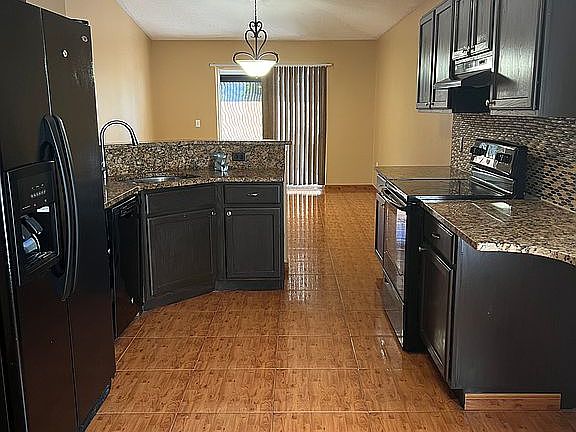5th image of 2944 Canoe Cir