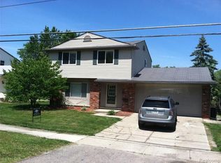 30212 Shiawassee Rd, Farmington Hills, MI 48336