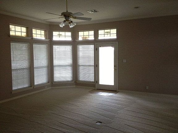 4th image of 85 Augustine Ct
