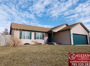 119 Lockett Ln, Saint George, KS 66535