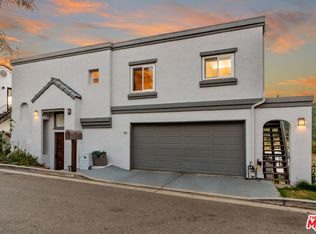 6389 La Punta Dr, Los Angeles, CA 90068