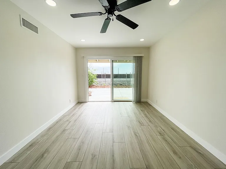 9192 Christine Dr — Photo 25