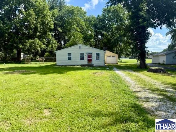 3405 E Broadlands Ave, Terre Haute, IN 47805