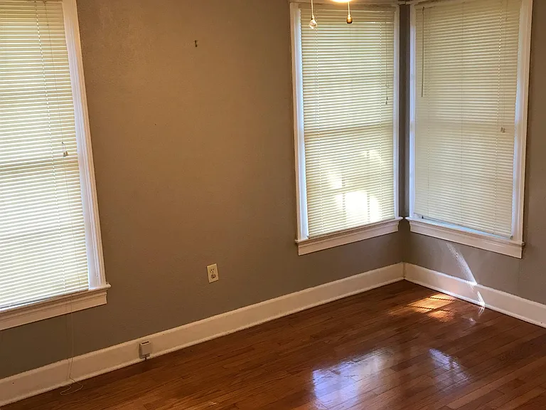 2271 Lee Dr — Photo 28