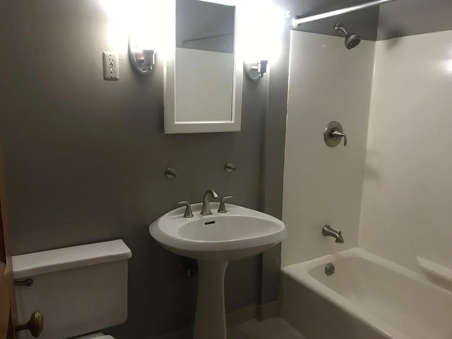 1 bed, 1200 sqft, $1,425 — Photo 4