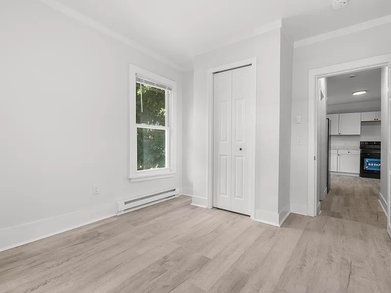 146 Hobart St #2 — Photo 10
