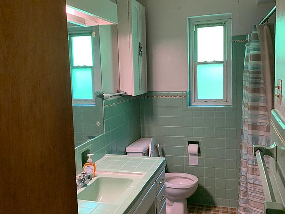 4th image of 1514 Academy Pl