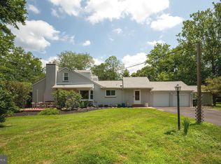 1005 Lakeside Dr, Newark, DE 19711