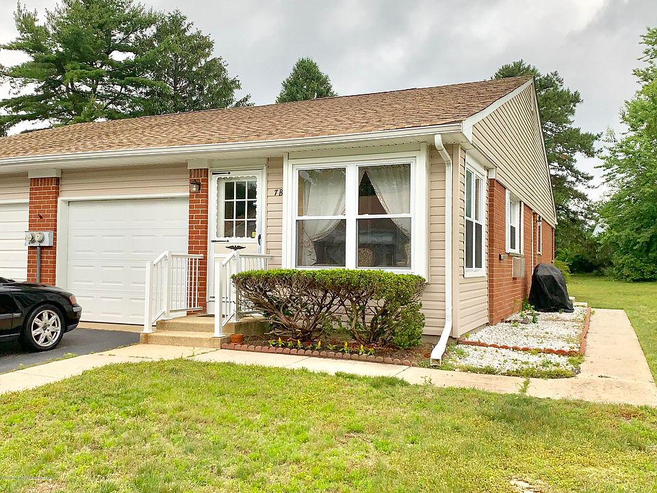 1st image of 7B Conestoga Dr