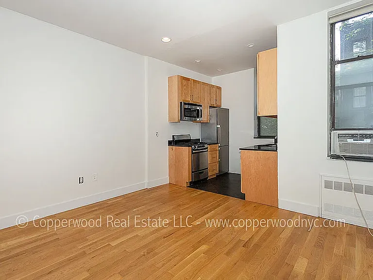 310 E 85th St #2C — Photo 6