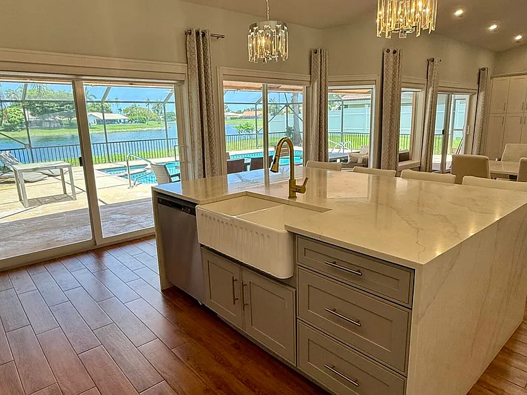 20725 Waters Edge Ct — Photo 5
