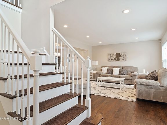 2nd image of 1112 E Vargo Ln