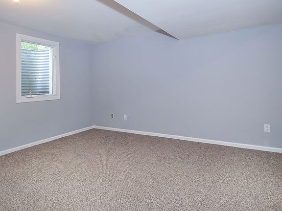 5th image of 855 Regent Dr #42