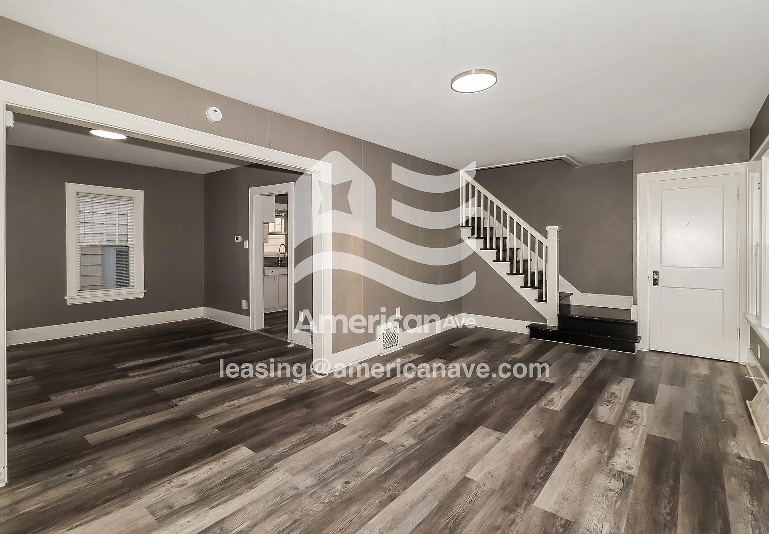 3 bed, 1.0 bath, 1152 sqft, $1,397 — Photo 2