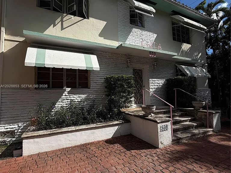 809 Ferdinand St #3 — Photo 1