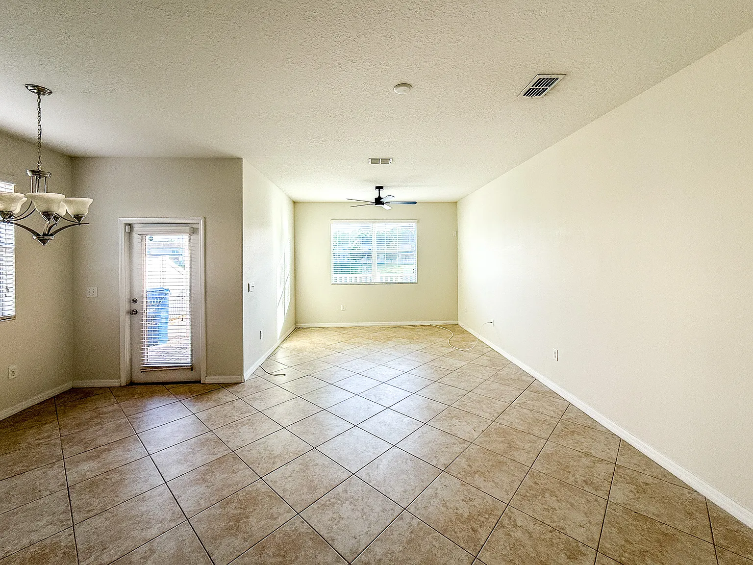 Verandahs Townhouse is move in ready! — Photo 4