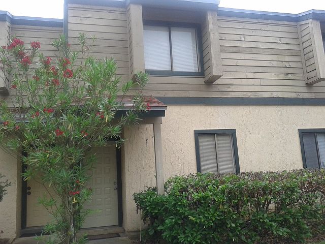 1st image of 8300 Plaza Gate Ln APT 1233