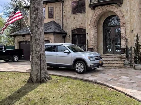 (undisclosed Address)